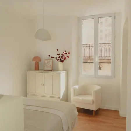 Au Coeur De Hyeres, Ideal Pour Les Couples ! Exterior photo