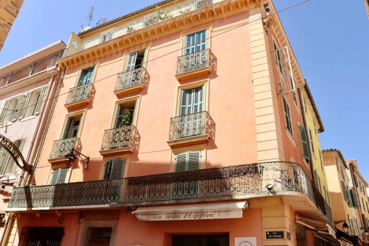 Apartment Au Coeur De Hyeres, Ideal Pour Les Couples ! *